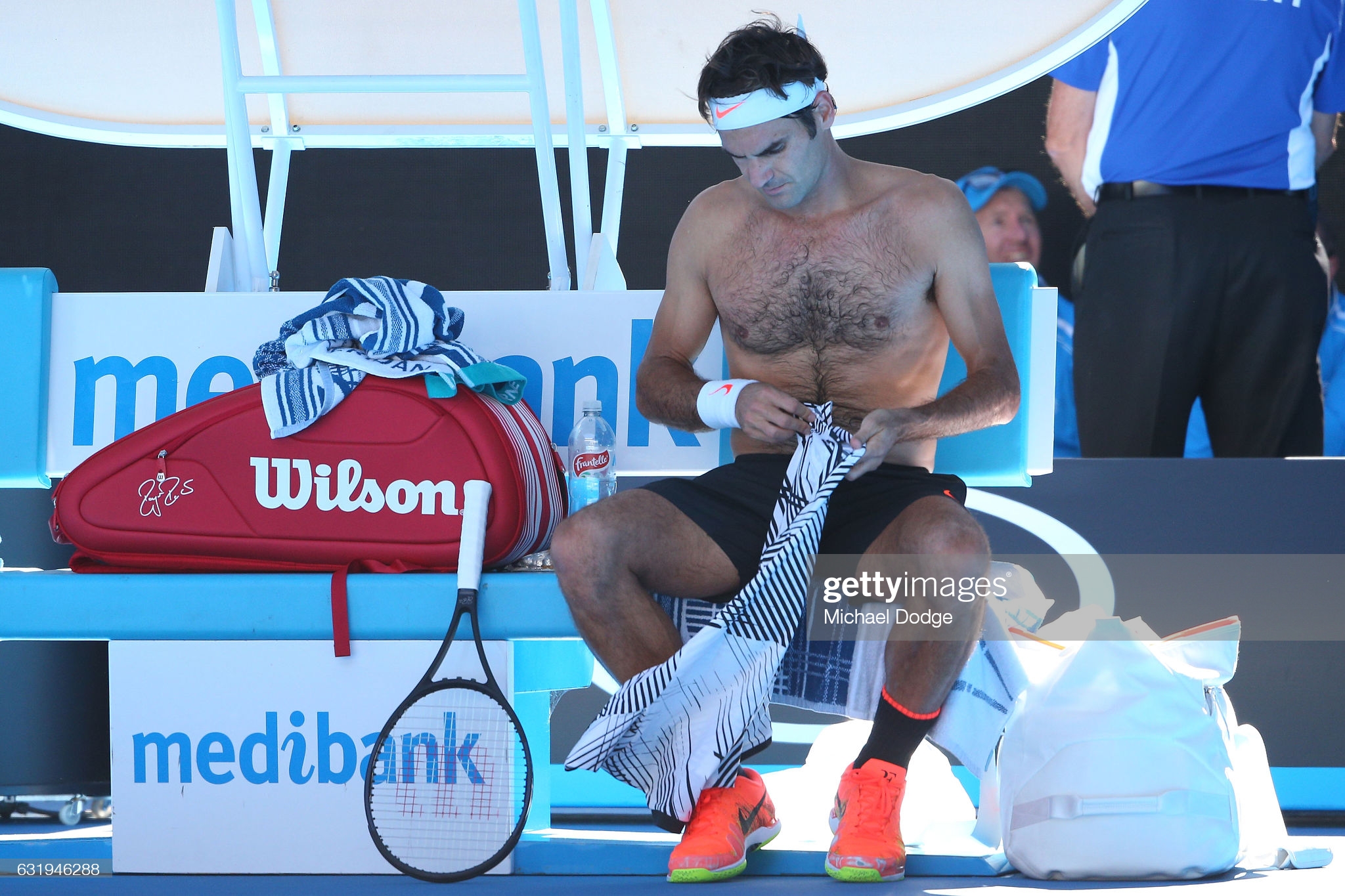 Roger Federer Stuns The World With A Shirtless Picture