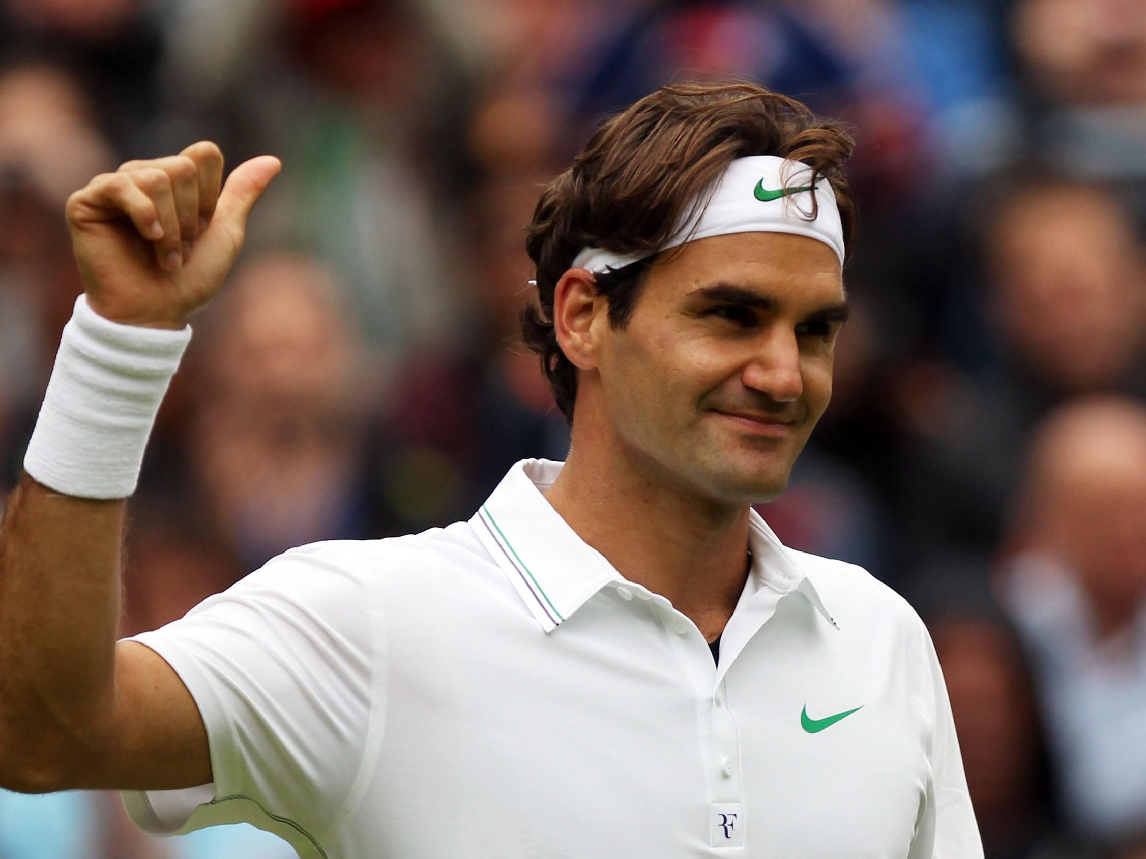 “Good Job": Roger Federer Trains His Daughter, Myla After Skipping