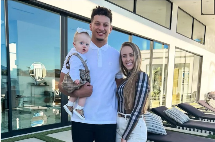Chief's QB Patrick Mahomes 1st Valentine Gift to His Daughter