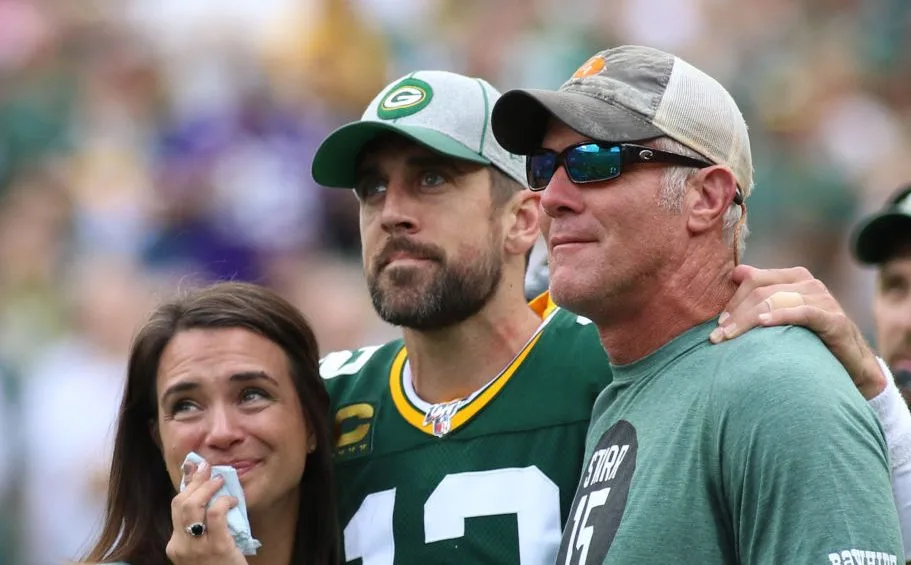 Aaron Rodgers Made His Opinion On Brett Favre Very Clear