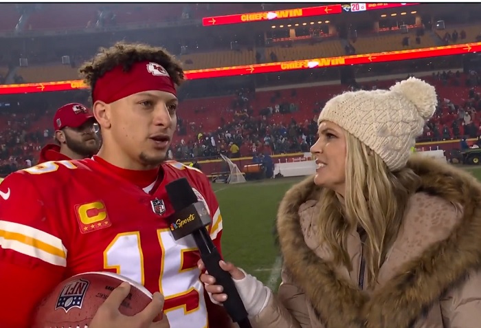 Patrick Mahomes Pays Special Tribute to Chad Henne