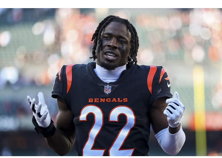 Bengals' Chidobe Awuzie Reveals The Cause For His ACL Injury