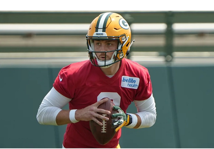 Packers rookie QB Receives Special Gift From Aaron Rodgers