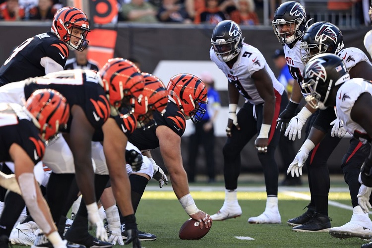 Bengals' Defensive Starters Expected to Play Against Falcons